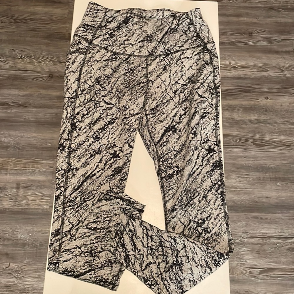 Marble print leggings